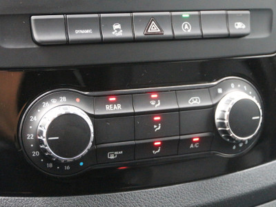 Mercedes-Benz Vito 116 CDI | Aut. | DC | Elektr. schuifdeur | Camera | Cruise | Airco.. 12