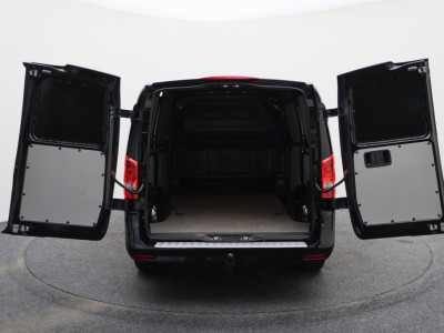 Mercedes-Benz Vito 116 CDI Automaat L2 Pro Leer, LED, Camera, Cruise, Apple Carplay, Rijstrooksensor, Trekhaak, 19 foto 14