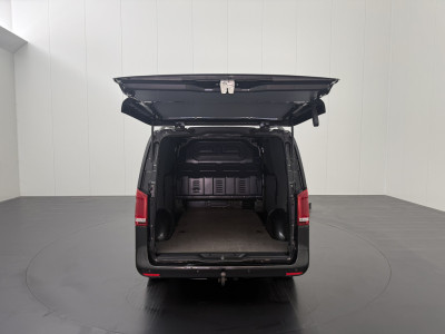 Mercedes-Benz Vito 116CDI Automaat Lang | Led | Exclusive | Navigatie | Camera | 3-Zits | Trekhaak | Airco | Cruise foto 4