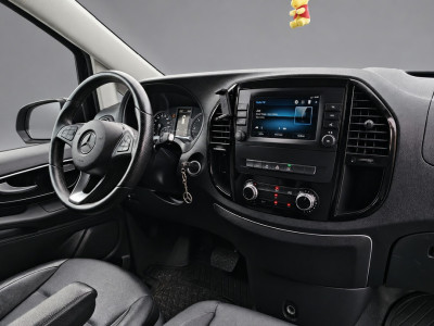 Mercedes-Benz Vito 116 CDI L2 AMG Black Edition Camera, Cruise, Carplay, LED, Multiemedia, Leder, 164pk, Automaat, Trekhaak, Uniek! foto 8
