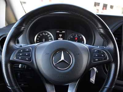 Mercedes-Benz Vito 116 CDI L2 Black Edition Camera, Cruise, Carplay, Automaat, LED, Clima, Multimedia, 164pk, Sensoren, Uniek! foto 14