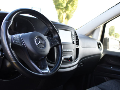 Mercedes-Benz Vito 116 CDI L2 Black Edition Camera, Cruise, Carplay, Automaat, LED, Clima, Multimedia, 164pk, Sensoren, Uniek! foto 2