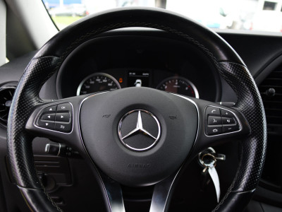 Mercedes-Benz Vito 116 CDI L2 Black Edition Camera, Cruise, Carplay, LED, 164pk, Stoelverwarming, Standkachel, Automaat, Multimedia, Uniek! foto 14