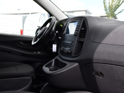 Mercedes-Benz Vito 116 CDI L2 Black Edition Camera, Cruise, Carplay, LED, 164pk, Stoelverwarming, Standkachel, Automaat, Multimedia, Uniek! foto 19