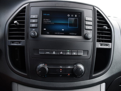 Mercedes-Benz Vito 116 CDI L2 Black Edition Camera, Cruise, Carplay, LED, 164pk, Stoelverwarming, Standkachel, Automaat, Multimedia, Uniek! foto 21
