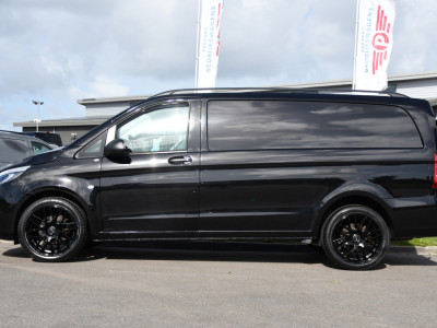 Mercedes-Benz Vito 116 CDI L2 Black Edition Camera, Cruise, Carplay, LED, 164pk, Stoelverwarming, Standkachel, Automaat, Multimedia, Uniek! foto 9