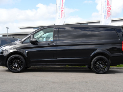 Mercedes-Benz Vito 116 CDI L2 Black Edition Camera, Cruise, Carplay, LED, 164pk, Stoelverwarming, Standkachel, Automaat, Multimedia, Uniek! foto 9