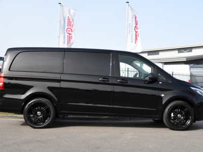 Mercedes-Benz Vito 116 CDI L2 Black Edition Camera, Cruise, LED, 164pk, Trekhaak, Leder, Multimedia, Automaat, Sensoren, Uniek! 10