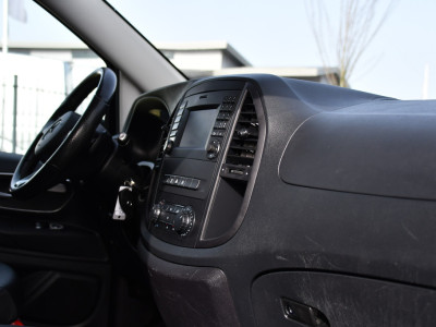 Mercedes-Benz Vito 116 CDI L2 Black Edition Camera, Cruise, LED, 164pk, Trekhaak, Leder, Multimedia, Automaat, Sensoren, Uniek! 14
