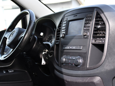 Mercedes-Benz Vito 116 CDI L2 Black Edition Camera, Cruise, LED, 164pk, Trekhaak, Leder, Multimedia, Automaat, Sensoren, Uniek! 15