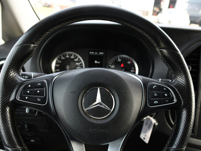 Mercedes-Benz Vito 116 CDI L2 Black Edition Camera, Cruise, LED, 164pk, Trekhaak, Leder, Multimedia, Automaat, Sensoren, Uniek! 16