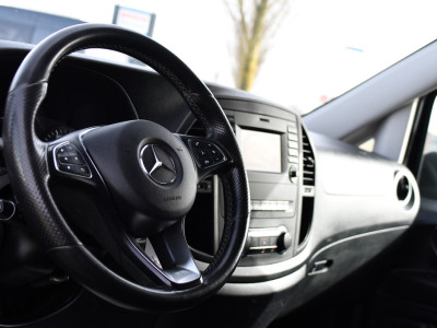 Mercedes-Benz Vito 116 CDI L2 Black Edition Camera, Cruise, LED, 164pk, Trekhaak, Leder, Multimedia, Automaat, Sensoren, Uniek! 2