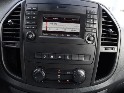 Mercedes-Benz Vito 116 CDI L2 Black Edition Camera, Cruise, LED, 164pk, Trekhaak, Leder, Multimedia, Automaat, Sensoren, Uniek! 20
