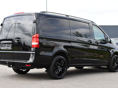 Mercedes-Benz Vito 116 CDI L2 Black Edition Cruise, Camera, Carplay, 164pk, Automaat, Sensoren, Trekhaak, Multimedia, LED, Stoelverwarming, Uniek! foto 6