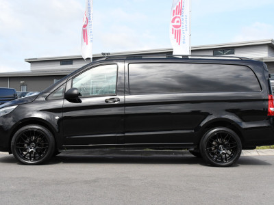 Mercedes-Benz Vito 116 CDI L2 Black Edition Cruise, Camera, Carplay, 164pk, Automaat, Sensoren, Trekhaak, Multimedia, LED, Stoelverwarming, Uniek! foto 9