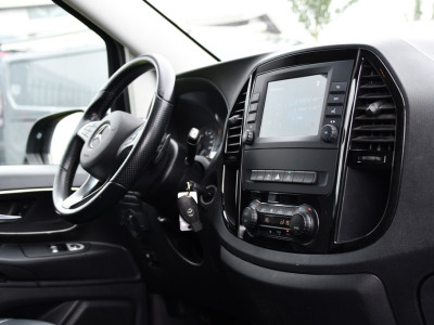 Mercedes-Benz Vito 116 CDI L2 PB Edition Camera, Cruise, Carplay, LED, 164pk, Automaat, Leder, Multimedia, Sensoren, Clima, Trekhaak, Uniek! foto 21