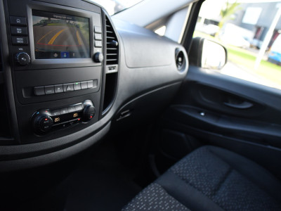 Mercedes-Benz Vito 116 CDI L2 PB Edition Camera, Cruise, Carplay, LED, Clima, 164pk, Multimedia, Trekhaak, Automaat, Uniek! foto 19