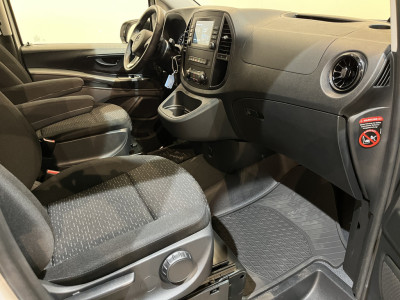 Mercedes-Benz Vito 116 CDI Lang RWD Automaat / Euro 6 / Airco / CarPlay / Camera / Cruise Control  / Trekhaak / 3.800 KM !!! foto 21