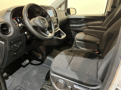 Mercedes-Benz Vito 116 CDI Lang RWD Automaat / Euro 6 / Airco / CarPlay / Camera / Cruise Control  / Trekhaak / 3.800 KM !!! foto 6