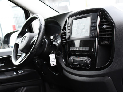 Mercedes-Benz Vito 119 CDI L2 Black Edition Camera, Cruise, Carplay, LED, Automaat, 190pk, Trekhaak, Multimedia, Sensoren, Uniek! foto 14