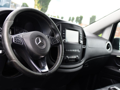Mercedes-Benz Vito 119 CDI L2 Black Edition Camera, Cruise, LED, 190pk, Automaat, Leder, Trekhaak, Multimedia, Stoelverwarming, Uniek! 12