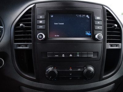 Mercedes-Benz Vito 119 CDI L2 Black Edition Camera, Cruise, LED, 190pk, Automaat, Leder, Trekhaak, Multimedia, Stoelverwarming, Uniek! 18