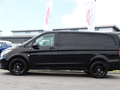 Mercedes-Benz Vito 119 CDI L2 Black Edition Camera, Cruise, LED, 190pk, Automaat, Leder, Trekhaak, Multimedia, Stoelverwarming, Uniek! 9