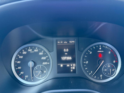 Mercedes-Benz Vito 119 CDI L2 Euro 6 | Distronic | 2.5T Trekhaak | Automaat | Standkachel foto 10