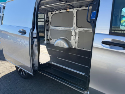 Mercedes-Benz Vito 119 CDI L2 Euro 6 | Distronic | 2.5T Trekhaak | Automaat | Standkachel foto 7