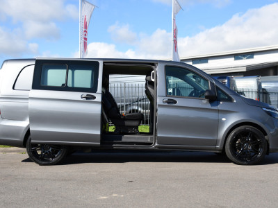 Mercedes-Benz Vito 190pk CDI L3 DC PB Edition Camera, Cruise, Carplay, LED, 2 x Schuifdeur, Automaat, Multimedia, Leder, Uniek! foto 11
