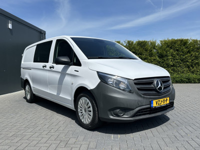 Mercedes-Benz Vito 66 kWh / FULL ELECTRIC / SOH 93% / L2H1 / 43.007 KM / INRICHTING / 1e EIG. / CAMERA / 3-ZITS / CRUISE foto 4