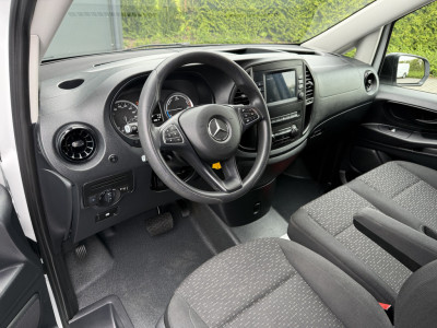 Mercedes-Benz Vito 66 kWh / FULL ELECTRIC / SOH 93%  / L2H1 / AUTOMAAT / BOTT INRICHTING / 1e EIG. / CAMERA / 3-ZITS / CRUISE foto 12