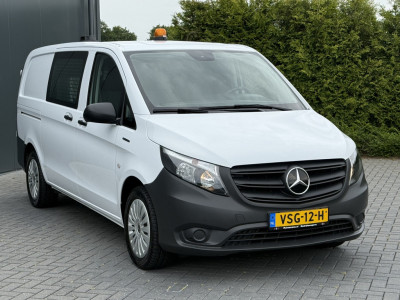 Mercedes-Benz Vito 66 kWh / FULL ELECTRIC / SOH 93%  / L2H1 / AUTOMAAT / BOTT INRICHTING / 1e EIG. / CAMERA / 3-ZITS / CRUISE foto 4