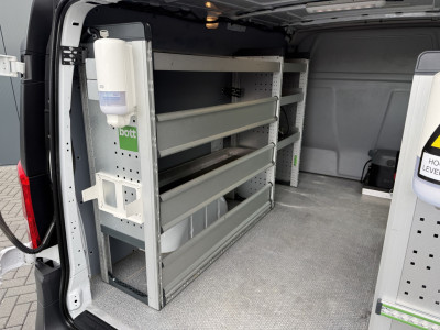 Mercedes-Benz Vito 66 kWh / FULL ELECTRIC / SOH 93%  / L2H1 / AUTOMAAT / BOTT INRICHTING / 1e EIG. / CAMERA / 3-ZITS / CRUISE foto 7