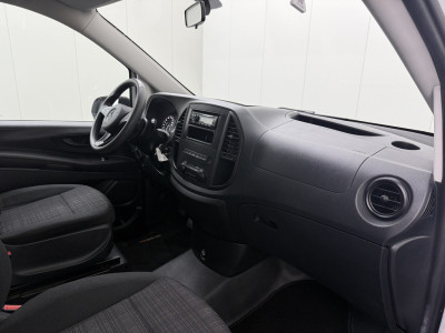 Mercedes-Benz Vito Automaat Pro Extra Lang 9-Persoons | Kombi | Personsnbus | Airco | Cruise | 2-2-2-3 Stoelopstelling | Prijs Inclusief € 25.289,-- 19