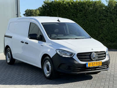 Mercedes-Benz eCitan 112 Pro 51 kWh / L2H1 / TREKHAAK / 3-ZITS / **3.698 KM!!** / CAMERA / CRUISE / ECC / CARPLAY foto 4
