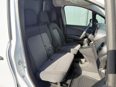 Mercedes-Benz eCitan 112 Pro 51 kWh / L2H1 / TREKHAAK / 3-ZITS / **3.698 KM!!** / CAMERA / CRUISE / ECC / CARPLAY foto 6