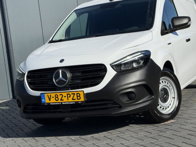 Mercedes-Benz eCitan 112 Pro L2H1 / 51 kWh / 2.469 KM / ** RIJKLAAR ** /  LED HIGH PERFORMANCE KOPLAMPEN / CAMERA / ECC / TREKHAAK / STOELVERW foto 21