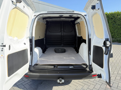 Mercedes-Benz eCitan 112 Pro L2H1 / 51 kWh / 2.469 KM / ** RIJKLAAR ** /  LED HIGH PERFORMANCE KOPLAMPEN / CAMERA / ECC / TREKHAAK / STOELVERW foto 8