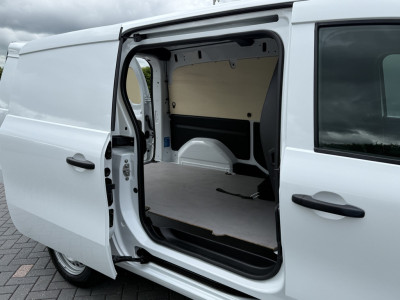 Mercedes-Benz eCitan 112 Pro L2H1 / 51 kWh / 6.716 KM / LED HIGH PERFORMANCE KOPLAMPEN / CAMERA / ECC / TREKHAAK / STOELVERW 9