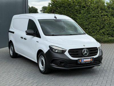 Mercedes-Benz eCitan 112 Pro L2H1 / 51 kWh / 6.716 KM / ** RIJKLAAR ** / LED HIGH PERFORMANCE KOPLAMPEN / CAMERA / ECC / TREKHAAK / STOELVERW 4
