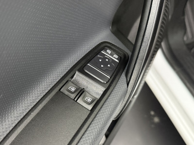Mercedes-Benz eCitan Elektrisch | Business | 3-Zits | Navigatie | Multimedia | Airco | Cruise foto 14