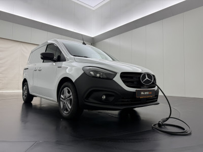 Mercedes-Benz eCitan Elektrisch | SOH 99,6% | 3-Zits | Navigatie | Multimedia | Airco | Cruise foto 3