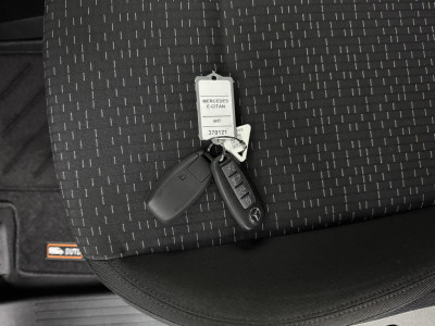Mercedes-Benz eCitan Elektrisch | SOH 99,6% | 3-Zits | Navigatie | Multimedia | Airco | Cruise foto 8