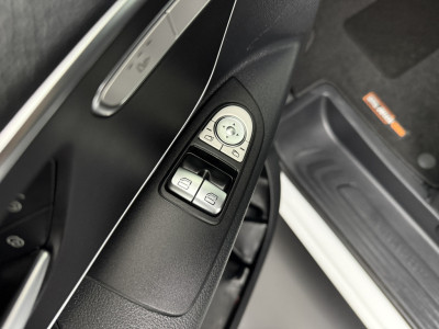 Mercedes-Benz eVito Lang | Elektrisch SOH 93,6% | Led | Multimedia | Camera | Airco | Cruise | 3-Zits foto 9