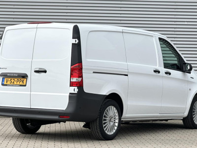 Mercedes-Benz eVito eVito 112 L2 60 kWh Pro NIEUW Luxe uitvoering foto 8