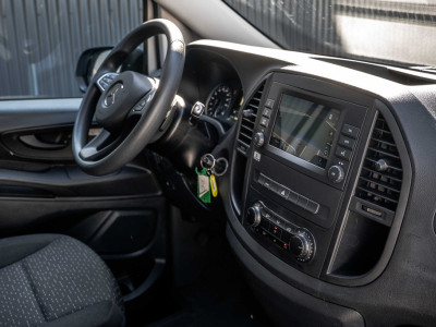 Mercedes-Benz eVito Tourer | 90KWH | WLPT 367KM | Volledig Elektrisch | SOH 97.5% | Camera | Navi | Stoelverw. | Airco | 3-Zits foto 2
