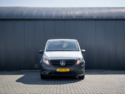 Mercedes-Benz eVito Tourer | 90KWH | WLPT 367KM | Volledig Elektrisch | SOH 97.5% | Camera | Navi | Stoelverw. | Airco | 3-Zits foto 3