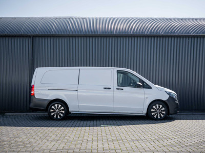 Mercedes-Benz eVito Tourer | 90KWH | WLPT 367KM | Volledig Elektrisch | SOH 97.5% | Camera | Navi | Stoelverw. | Airco | 3-Zits foto 6