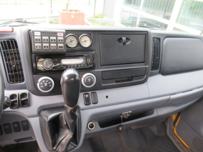 Mitsubishi Canter 3S13 3.0 DI 250 FUSO AIRCO KLIMA foto 10